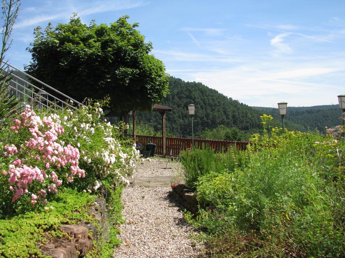 Kraeuterhotel Villa Vontenie Kordel Buitenkant foto